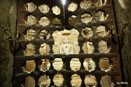 DÅ¼inijskie Å›wiÄ…tynie - Jaisalmer